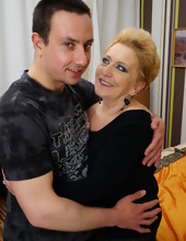 Old-and-young porn gallery shows how mature woman enjoys teen dick
