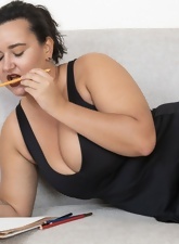 Busty coed instead of studying strips naked to touch her hairy pussy