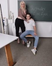 Classroom fuck with a leggy blonde mom who wants D