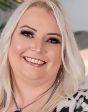 If you are into fat chicks then you will get hard now