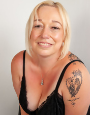 Mature Blonde Black Lingerie Nude Pics Gallery