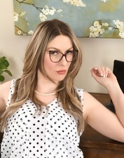 Curvy Milf Office Strip & Titty Gallery