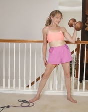 Flexible MILF Pussy Spread Fingering Pics