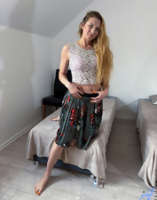 Mature Nude Solo Spread Pose Pics