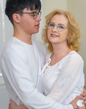 Mature Woman In Stockings And Leather Pics