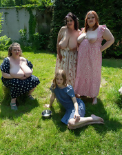 Nude Mature Women Outdoor Tease Pics