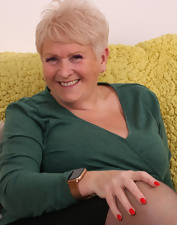 Mature Milf Big Tits And Stockings Pics