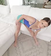 Brunette Babe Raw Doggystyle & Blowjob Pics