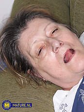 Mature naked woman with saggy tits giving deepthroat then raw doggystyle fuck