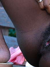 Natural hairy pussy and tight ebony body in outdoor teasing